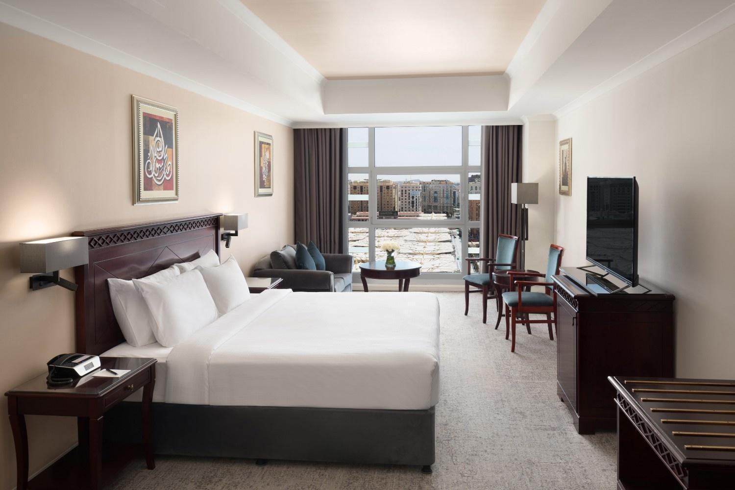 Anwar Al Madinah Moevenpick Hotel 5*