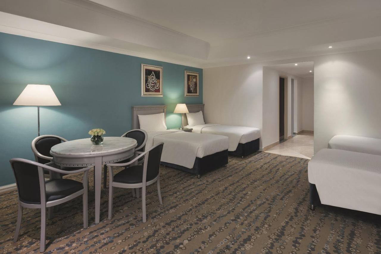 Anwar Al Madinah Moevenpick Hotel 5*